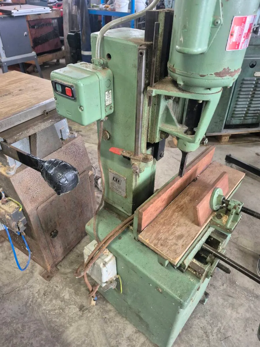 Wadkin 230v morticer with tooling - Image 2