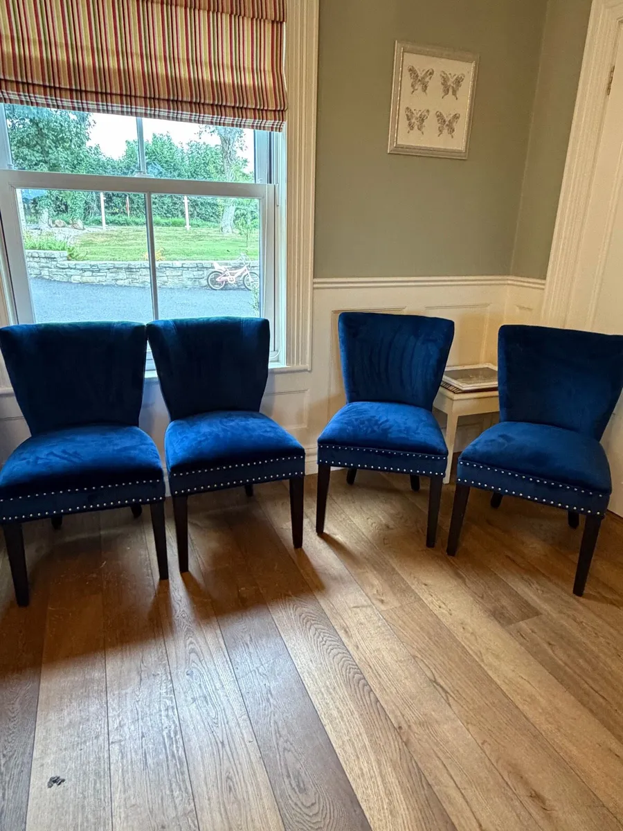 Chairs - Image 4