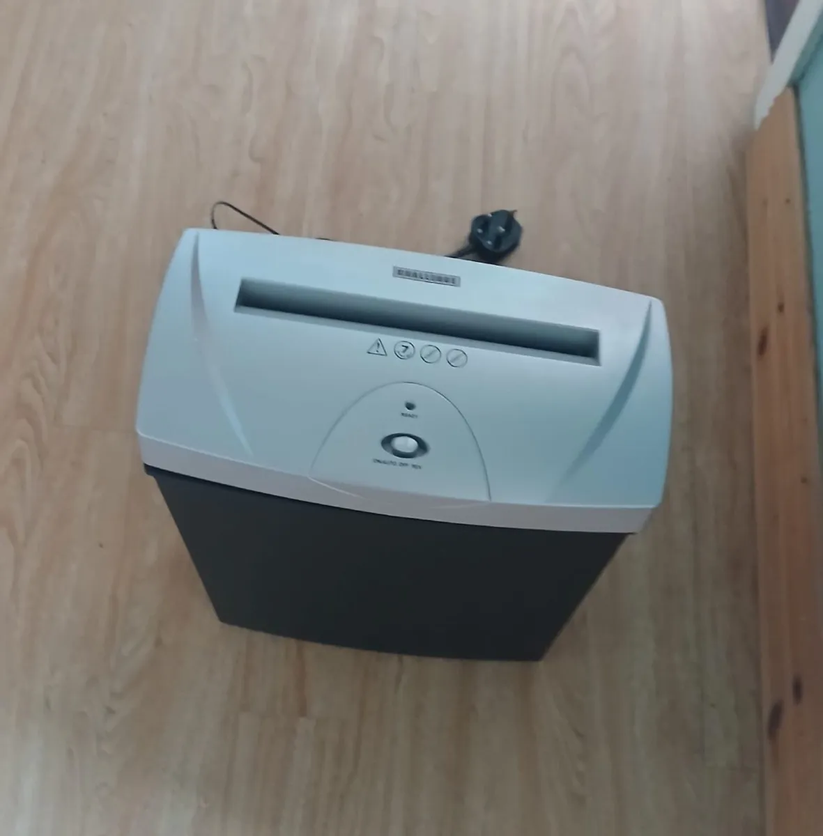 Paper shredder