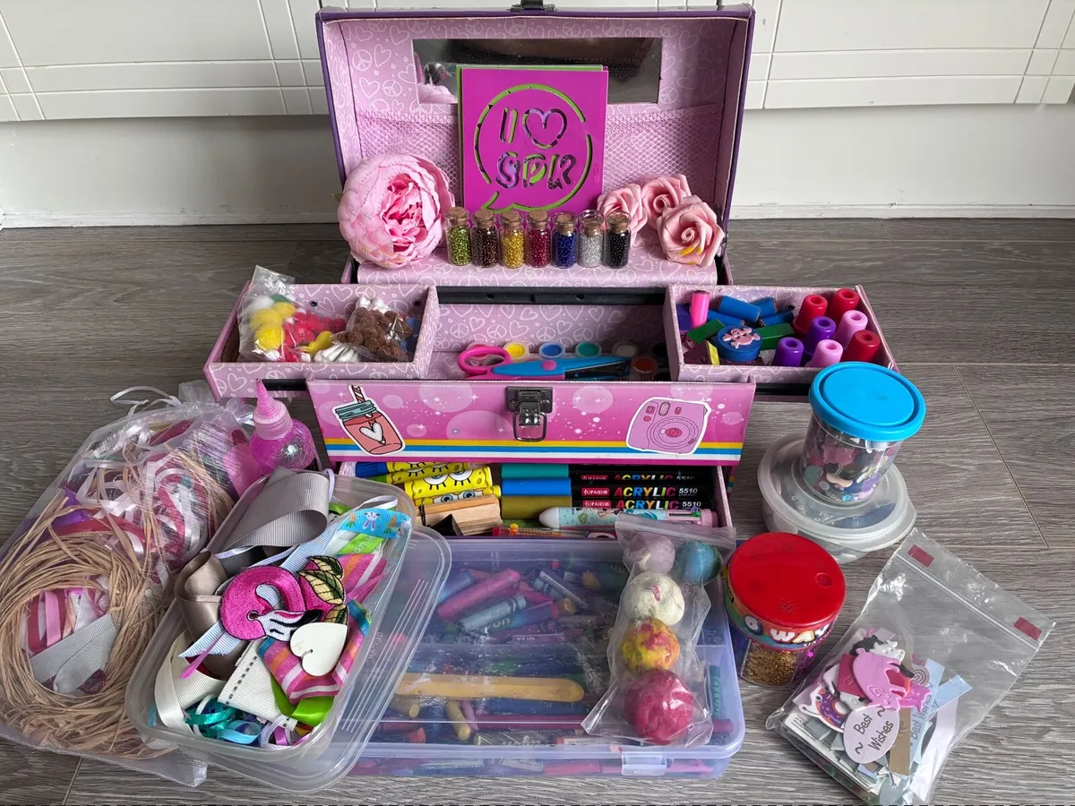 Pink multi-tier train case with Arts & Craft Suppl - Image 1