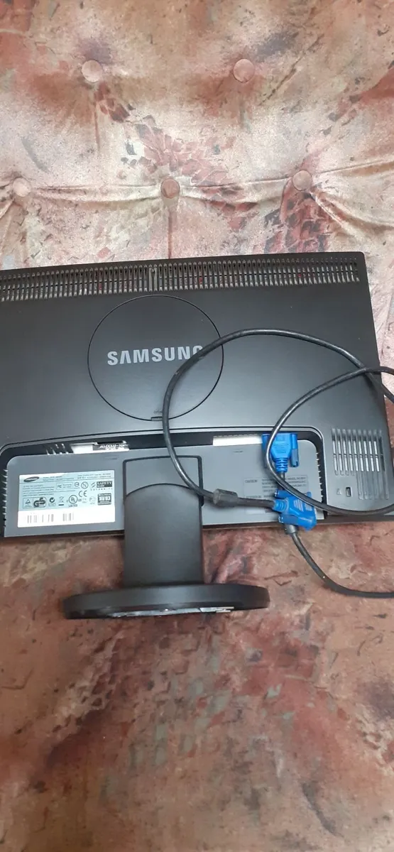 Monitor Samsung 943SN - Image 2