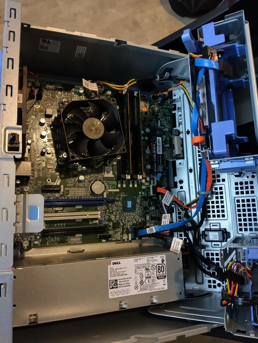Dell OptiPlex 7050 MT (i5 6th Gen) and power cable - Image 3