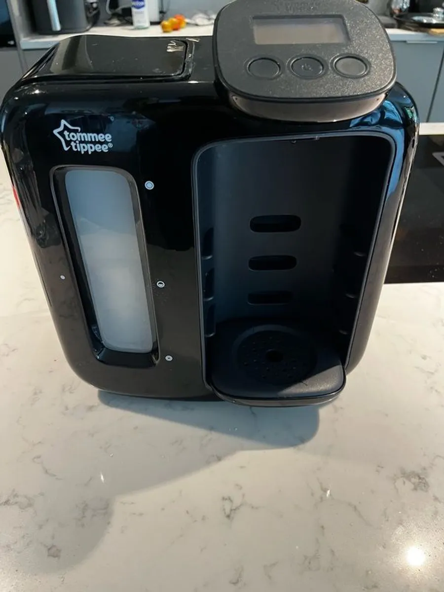 Tommee Tippee Perfect Prep Day & Night Bottle Machine - Image 1