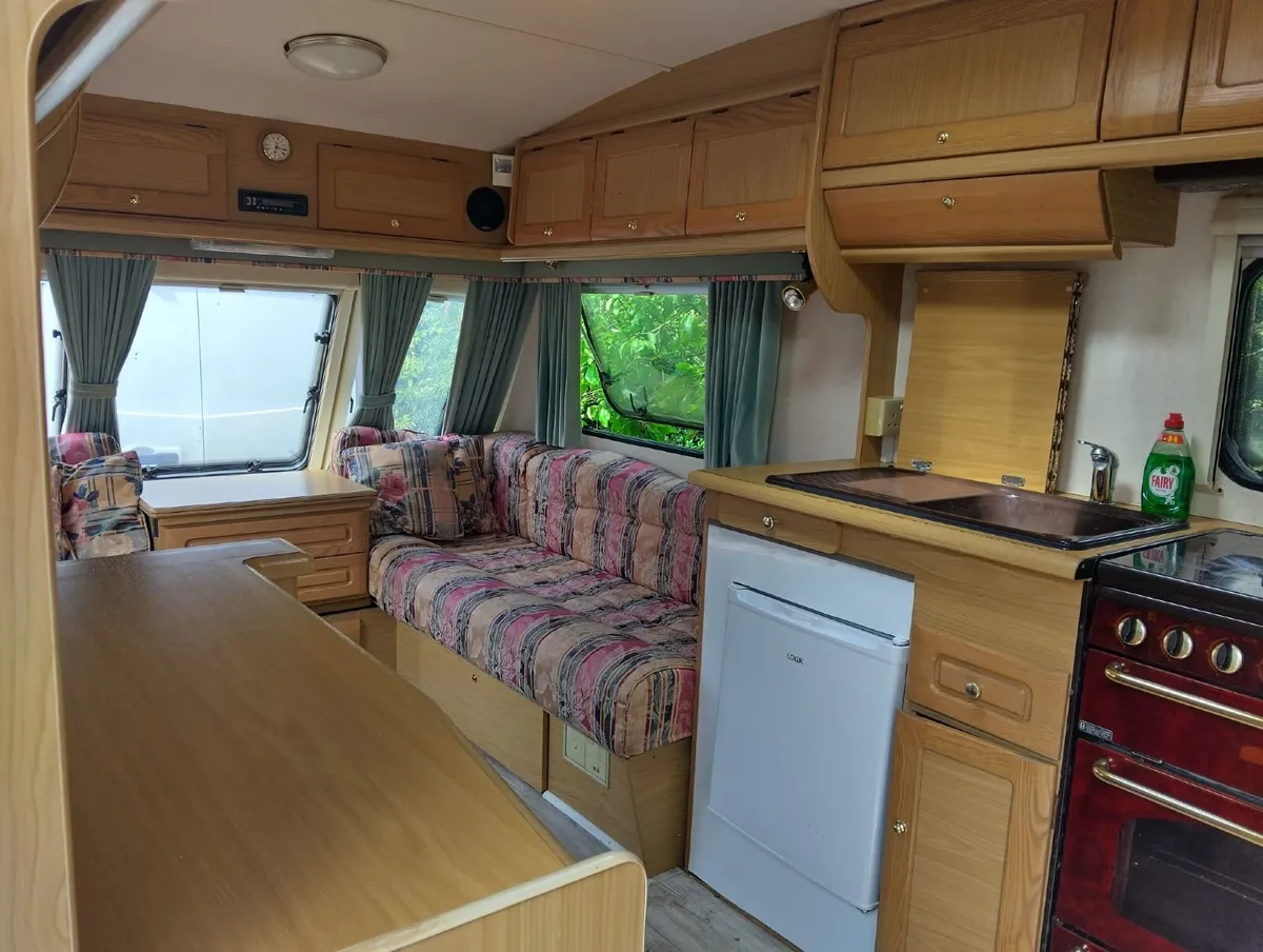 Bailey Regency 2 berth caravan with air awning - Image 2