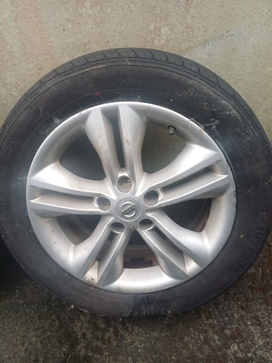 Nissan Qashqai 2013 - Image 1