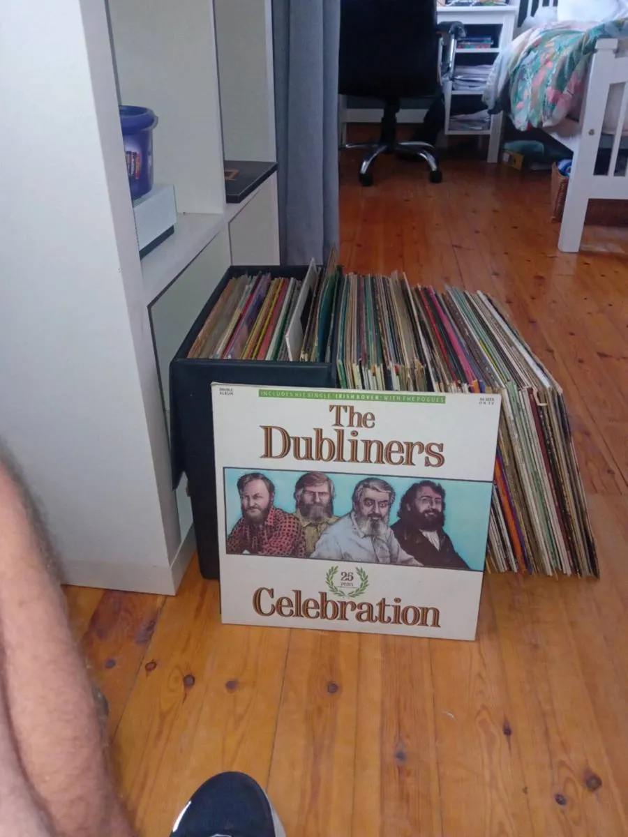 Records - Image 1