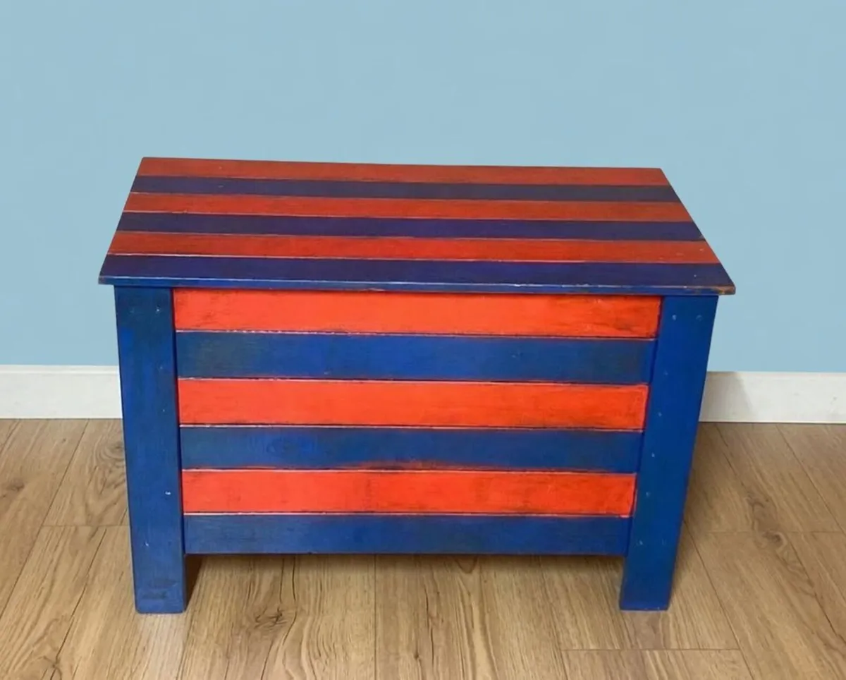 Large Solid Wooden Storage Chest – Blanket Box - Image 1