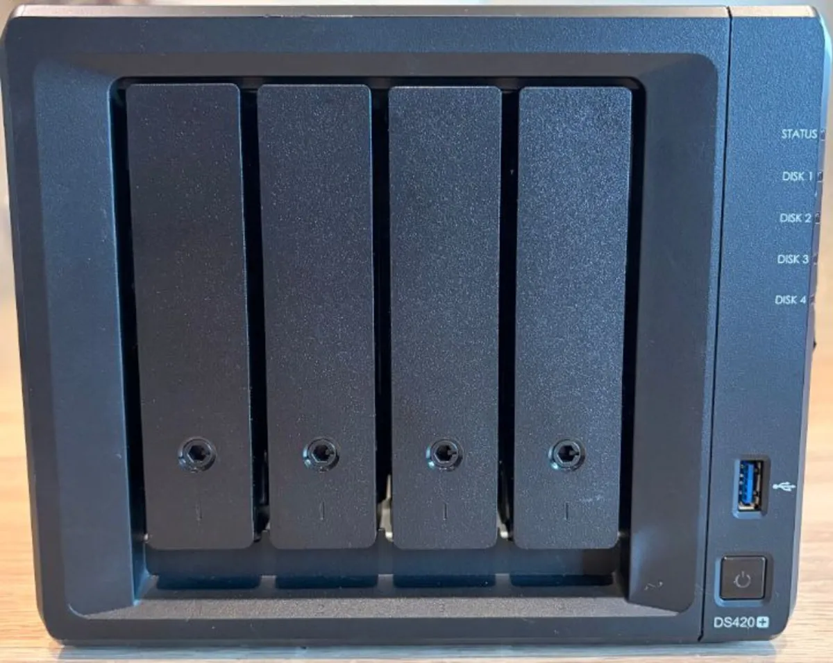 Synology DS420+ NAS with 4 × 4TB - Image 1