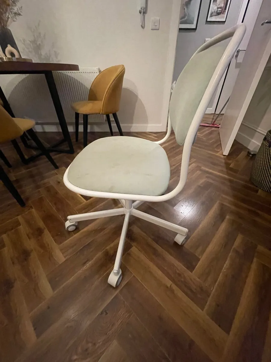 Kids chair