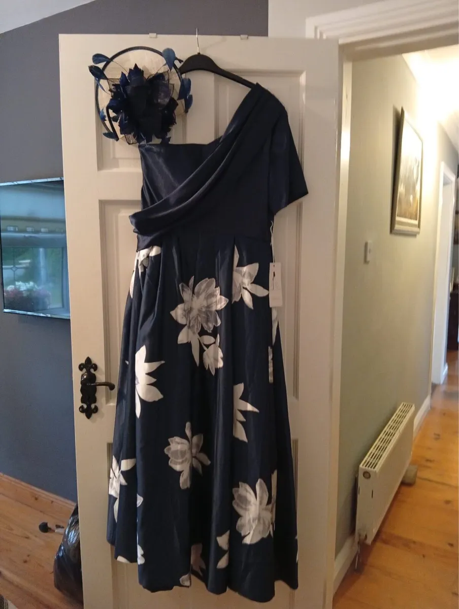 Occasion wear - Image 1