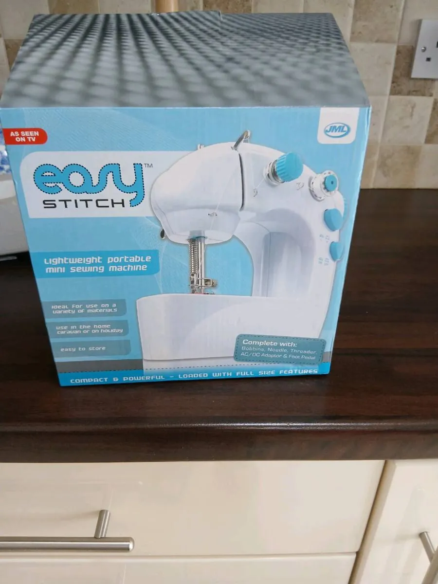 SMALL SEWING MACHINE NEW BOXED - Image 1