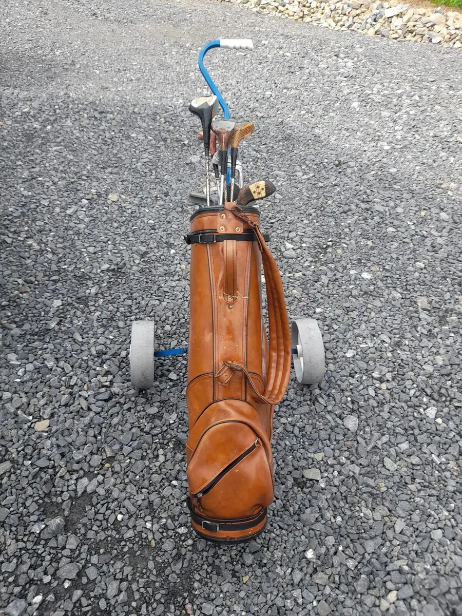 Golf Trolly Bag and Clubs - Image 2