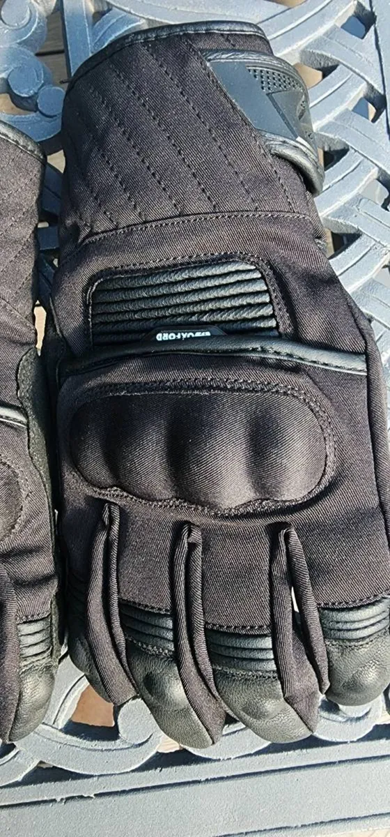 Motorcycle gloves - Image 1