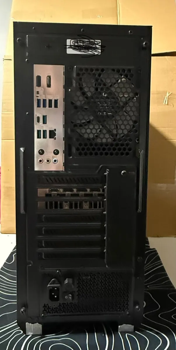 PC GAMING CASE LIAN LI LANCOOL 205 MESH C GAMING C - Image 3