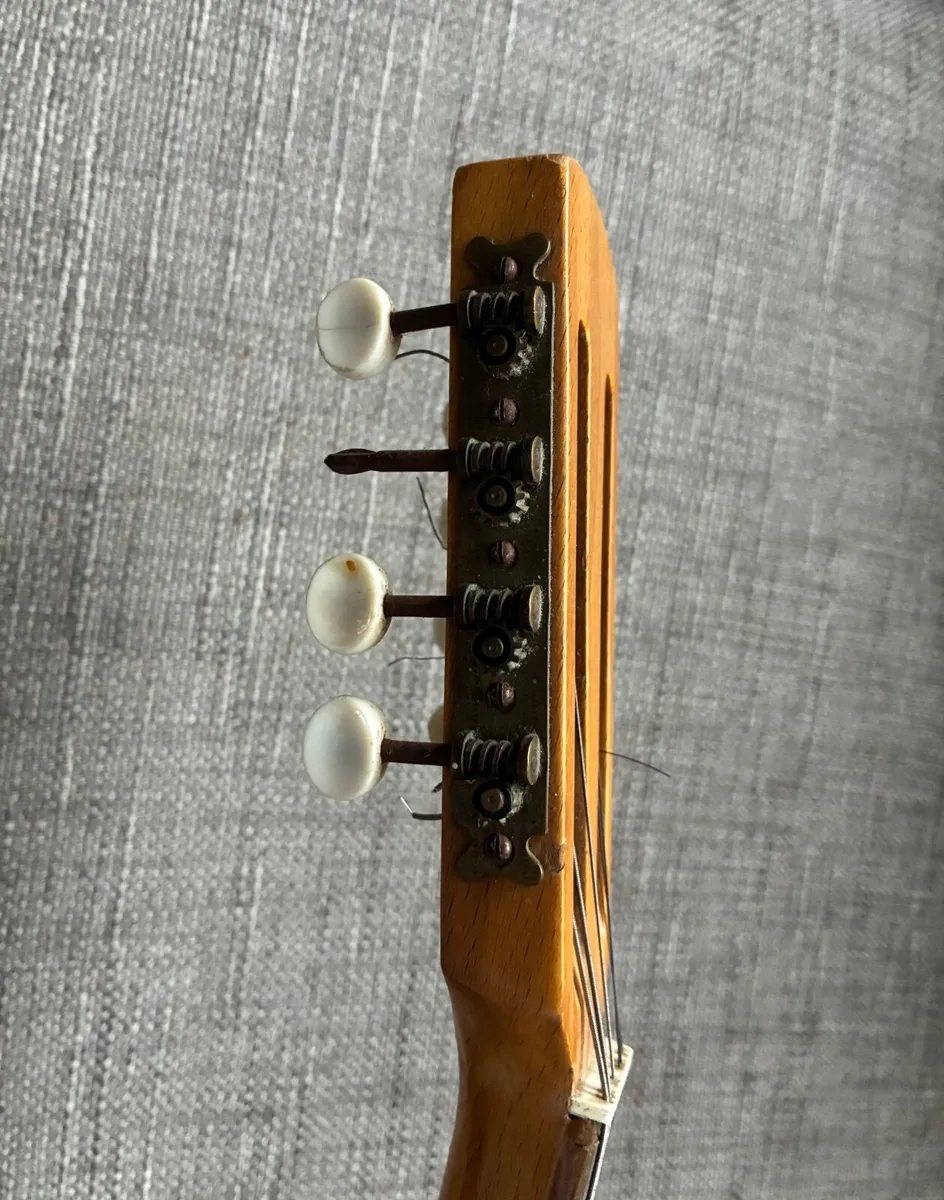 Mandolin - Image 3