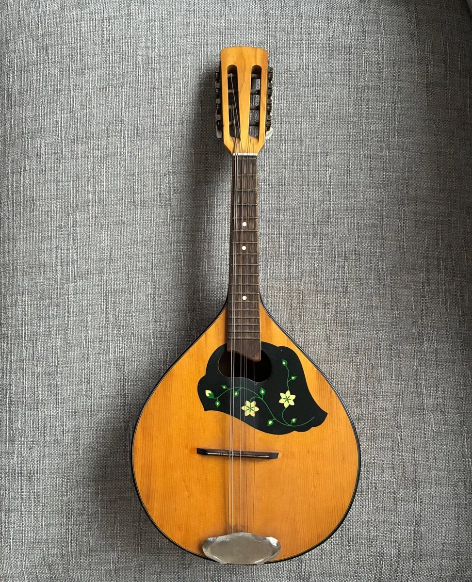 Mandolin - Image 1