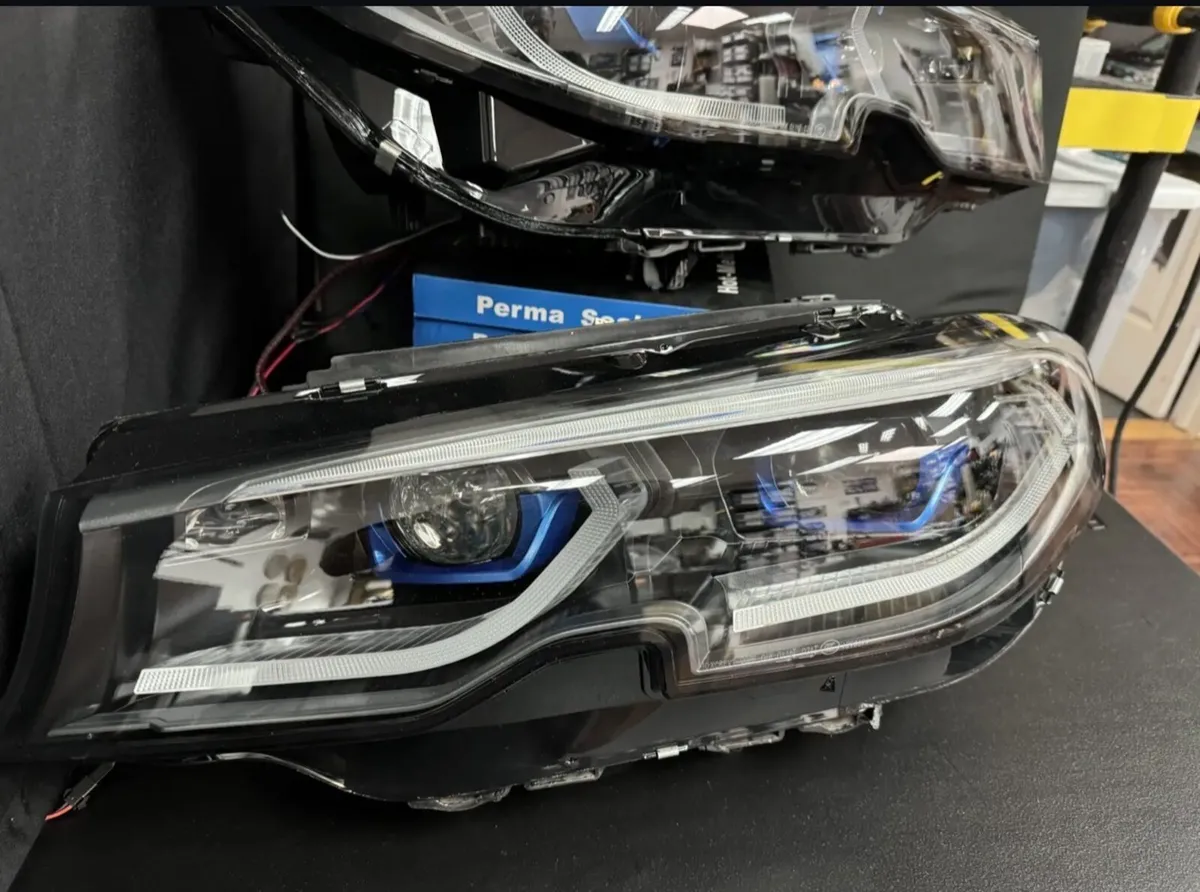BMW G20 3 Series OEM Adaptive LED Laser Headlights - Image 3