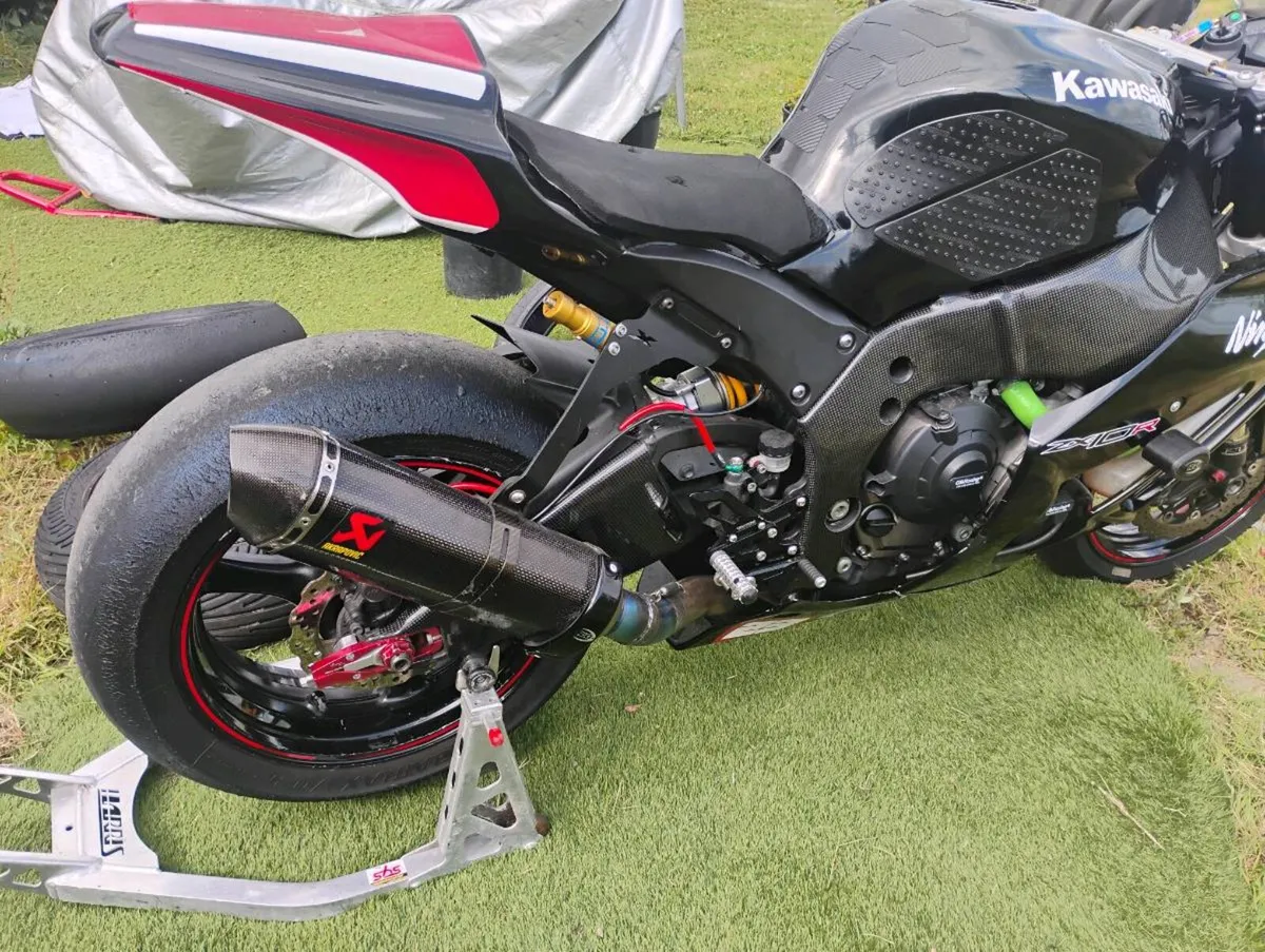 Kawasaki zx10r sbk racebike - Image 3