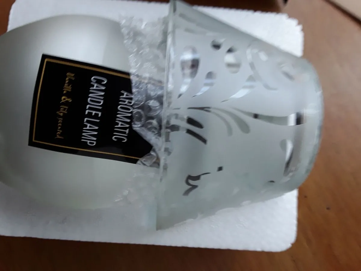 Brand new scented candles unwanted gift - Image 2