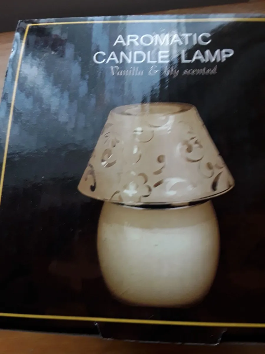 Brand new scented candles unwanted gift - Image 4