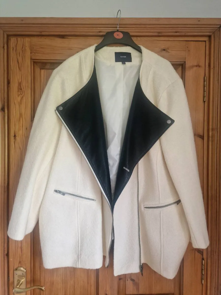 New winter fully lined coats sz 28/30 - Image 4