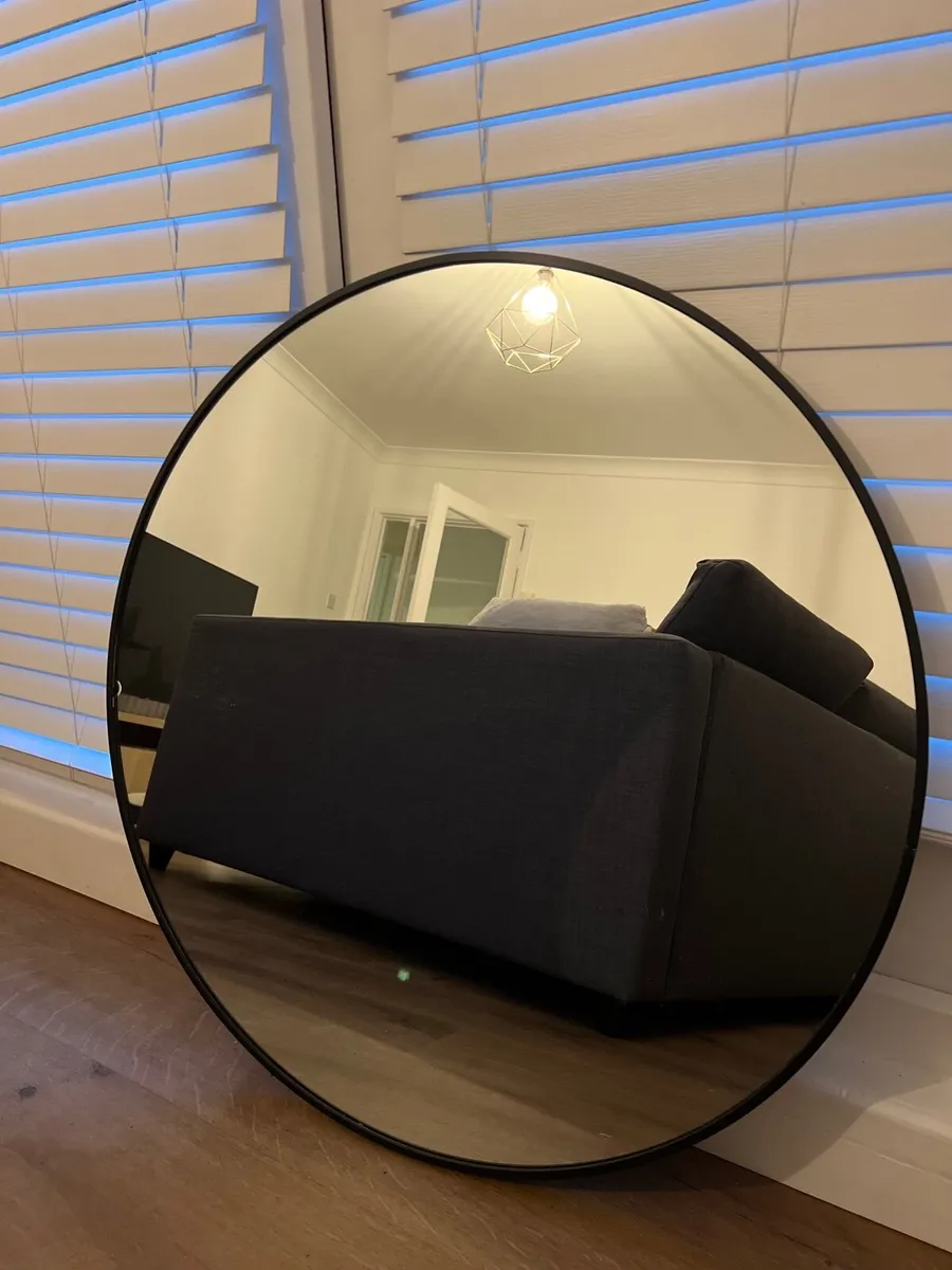 Round Mirror - Image 3