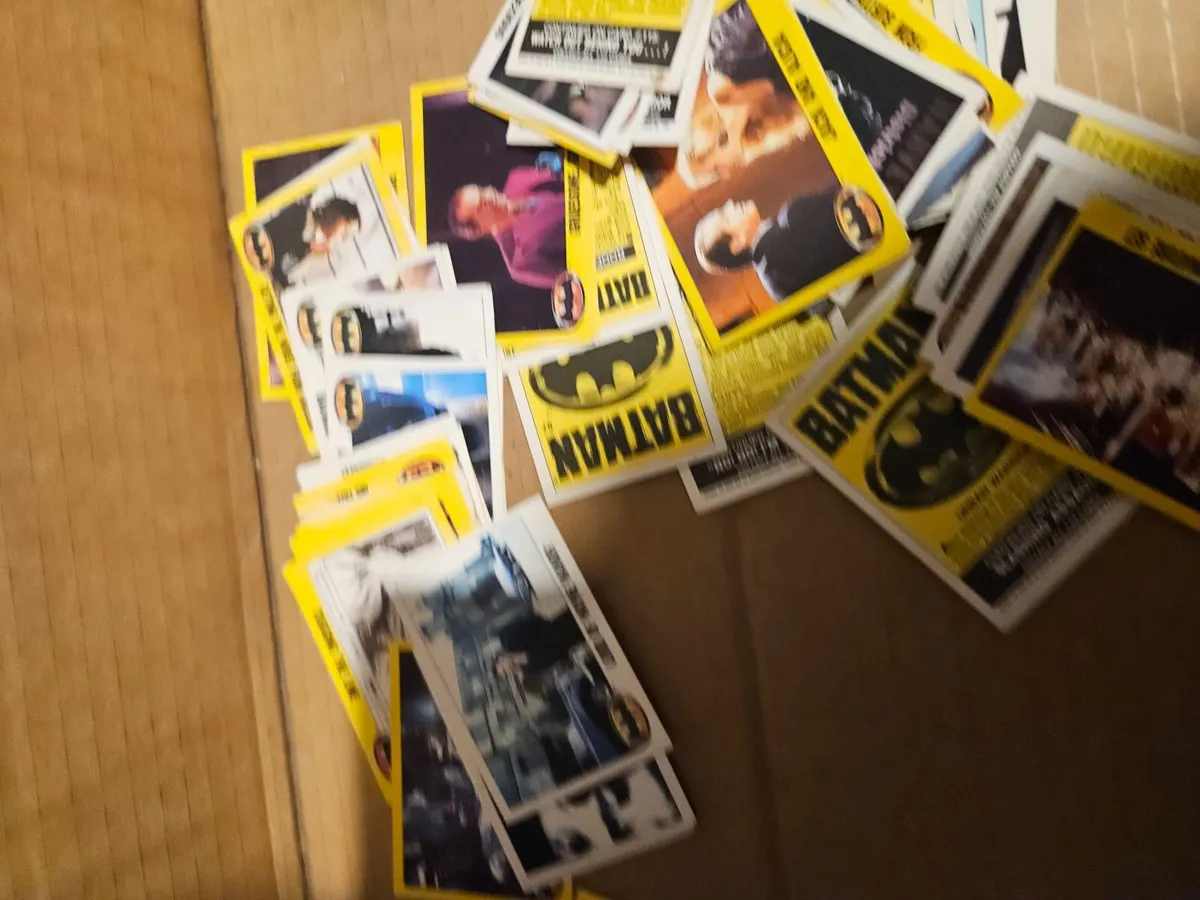Vintage Batman Trading Cards - Image 4