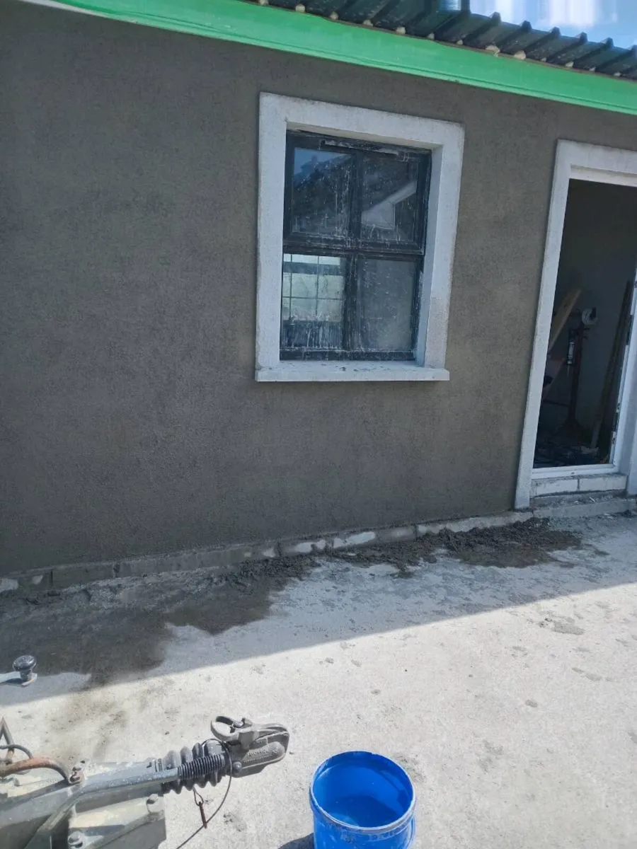 Plasterer - Image 3