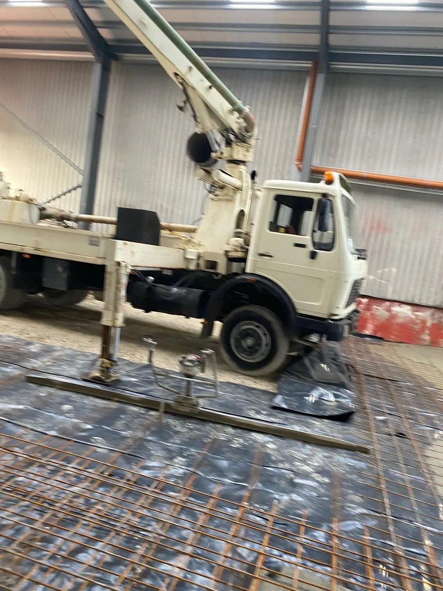 Concrete pump - Image 3
