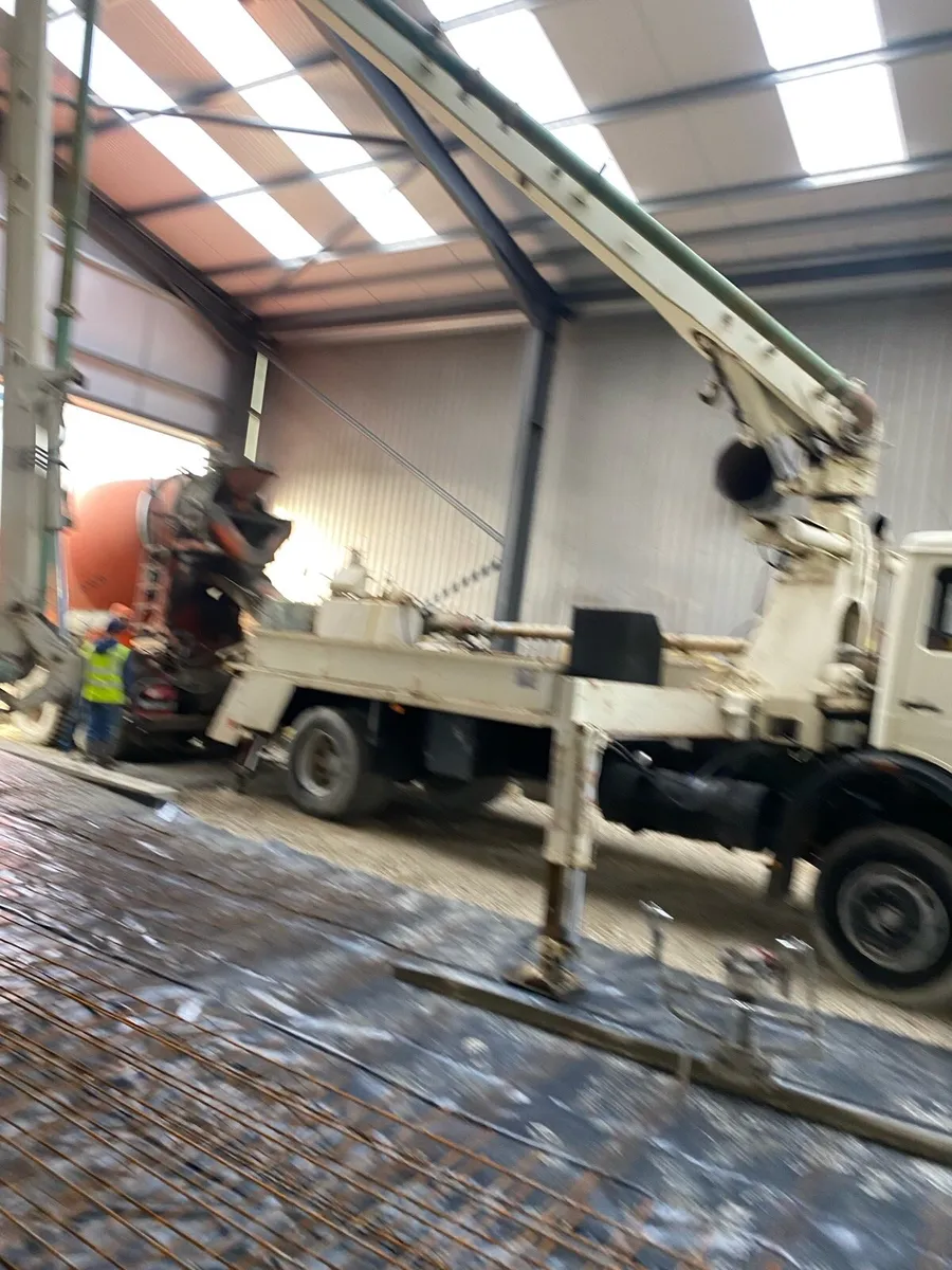 Concrete pump - Image 4