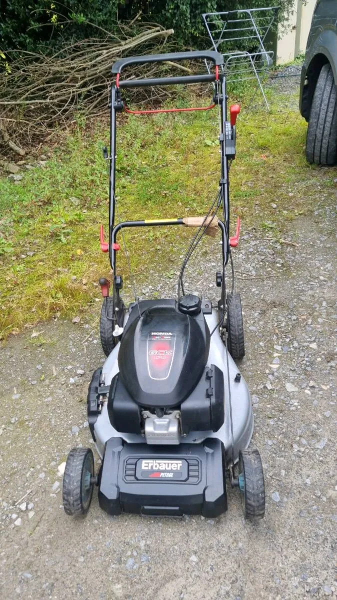 Honda lawnmower - Image 1