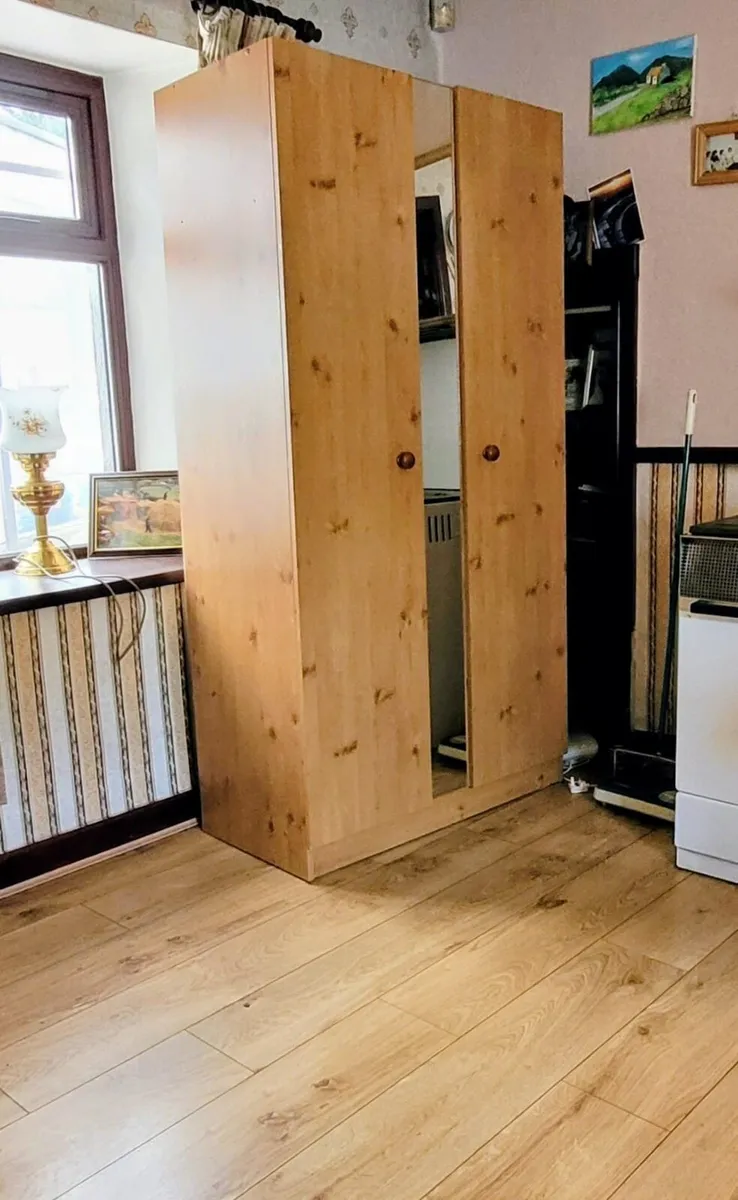 Wardrobes - Image 4