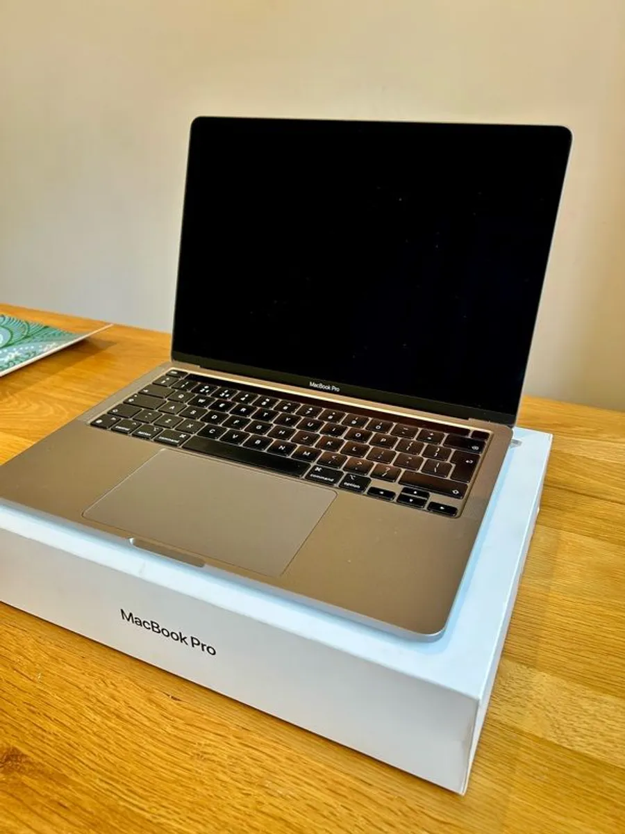 Apple MacBook Pro 13 2020 M1 Chip - Image 3