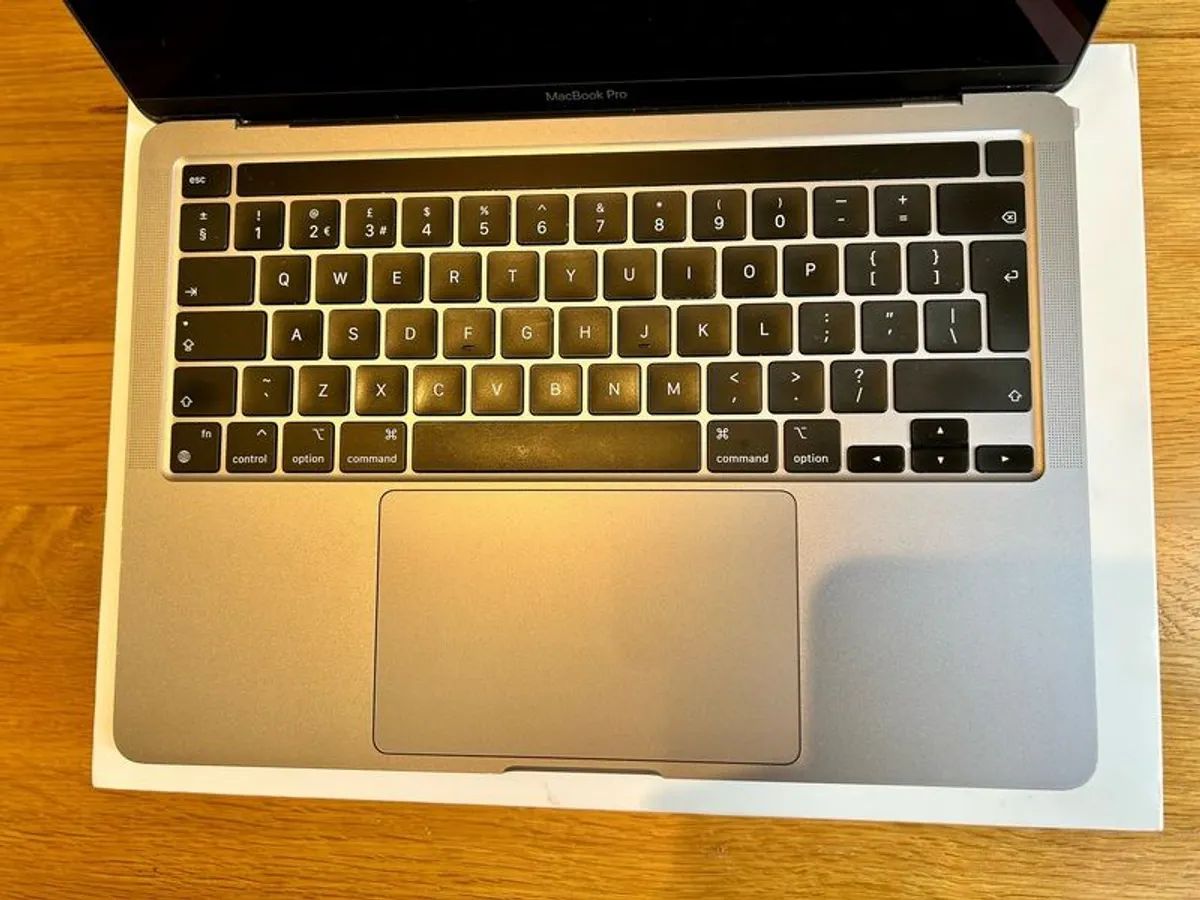 Apple MacBook Pro 13 2020 M1 Chip - Image 4