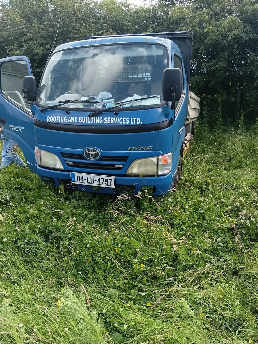 Toyota dyna tipper - Image 2