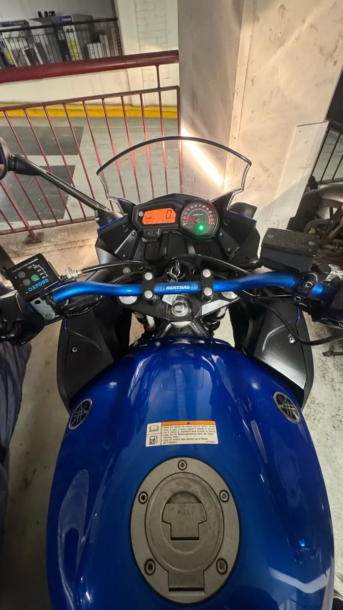 XJ6 2012 F Diversion ABS - Image 3