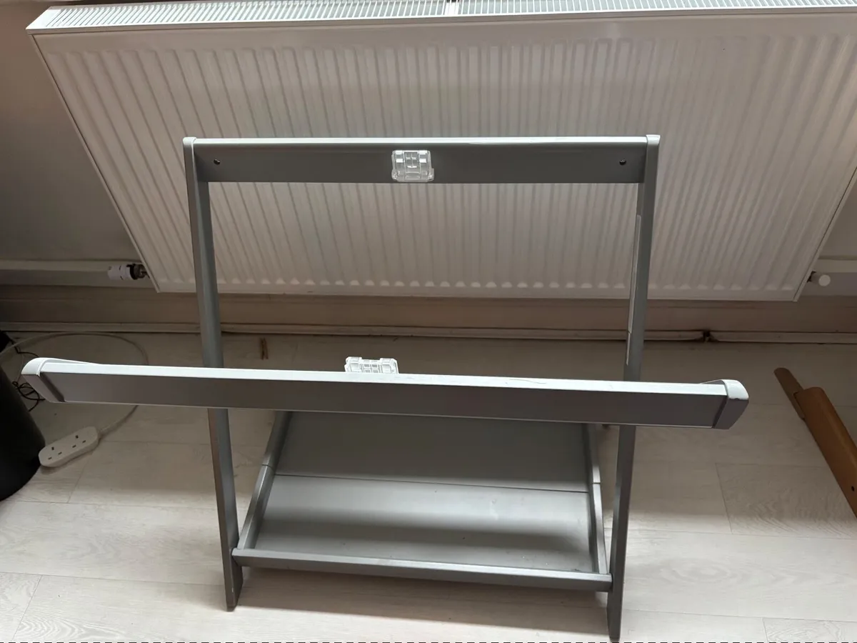 UPPAbaby Carrycot Stand - Image 3