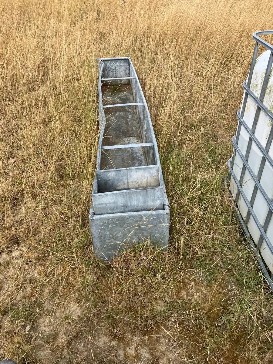 Diet Feeder. Water Trough. Trailer Chassis - Image 2