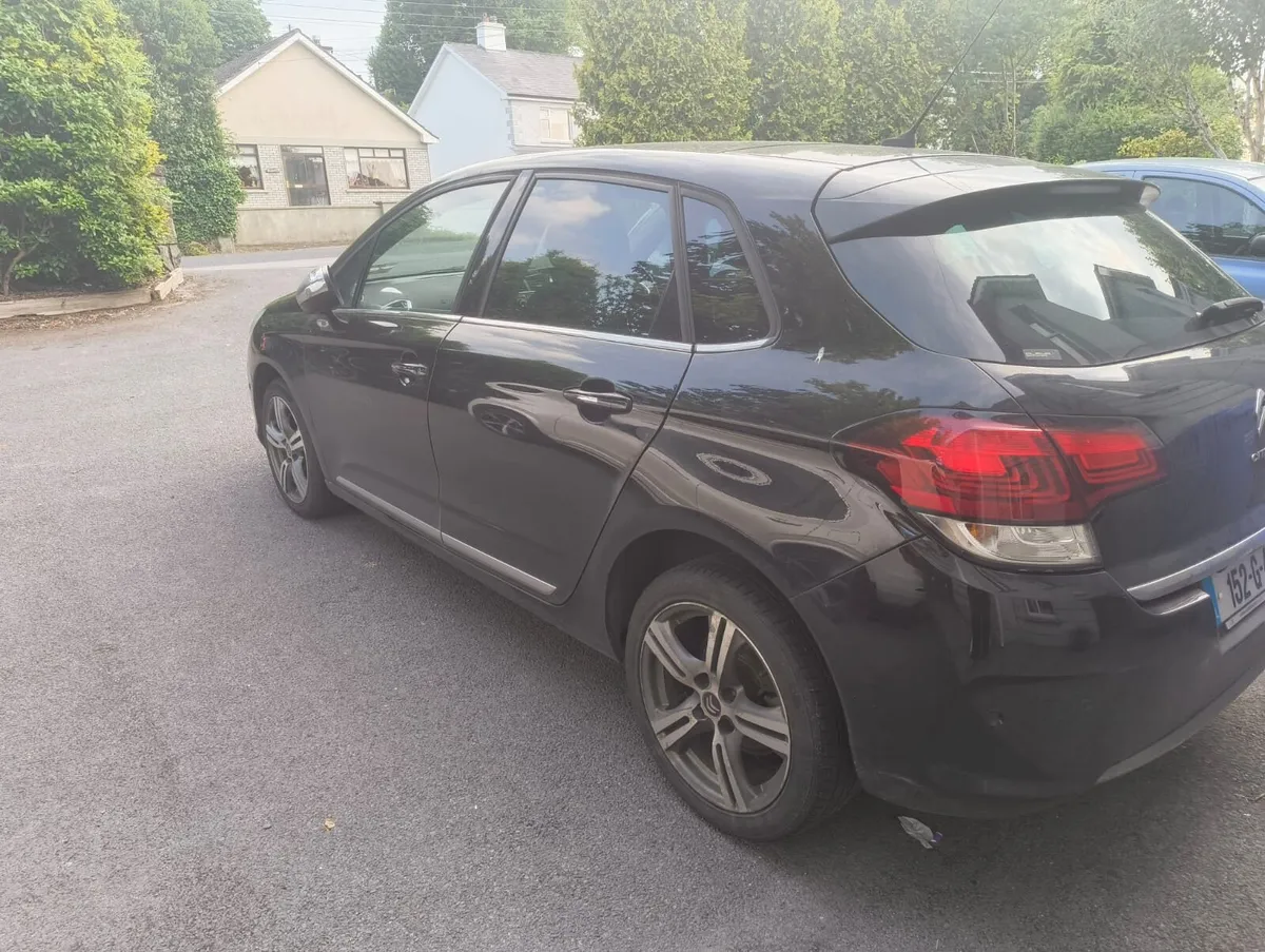 2015 (152) Citroen C4 petrol automatic. Read Ad - Image 4