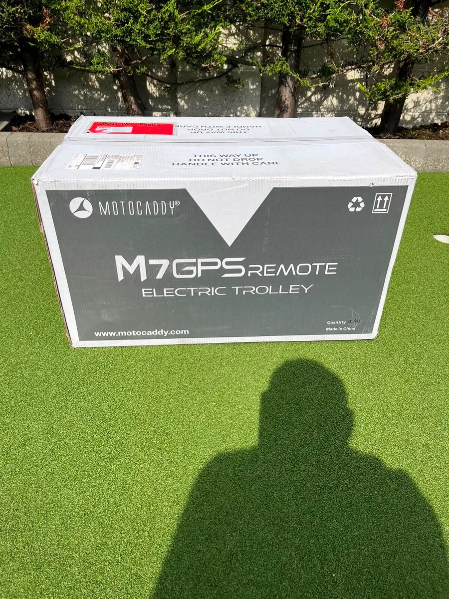 Motocaddy 2025 M7 Remote Electric Golf Trolley - Image 1