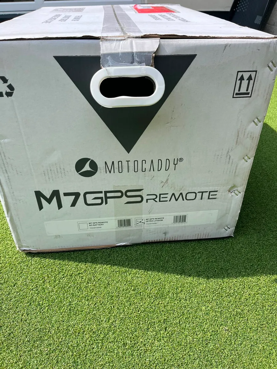 Motocaddy 2025 M7 Remote Electric Golf Trolley - Image 2