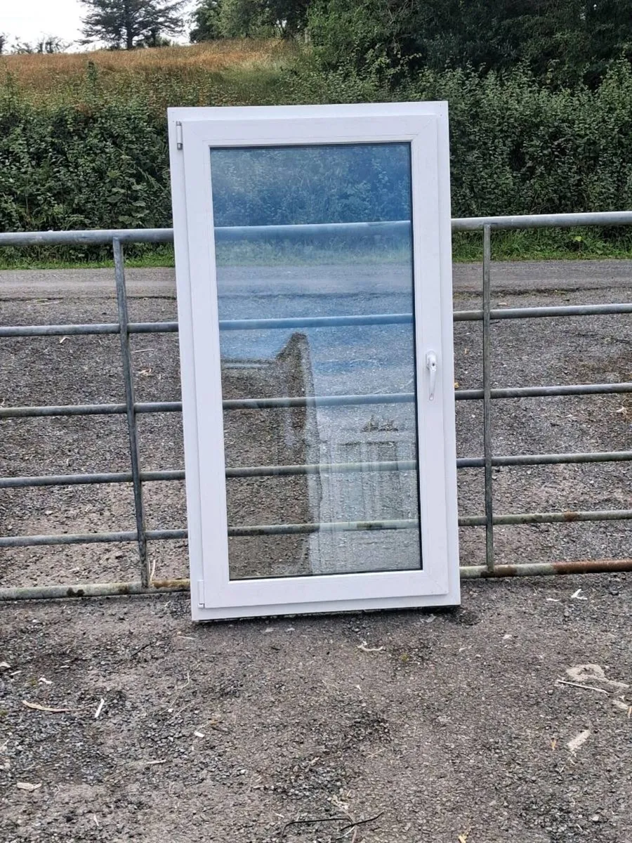 TRIPLE GLAZED WINDOW - Image 2
