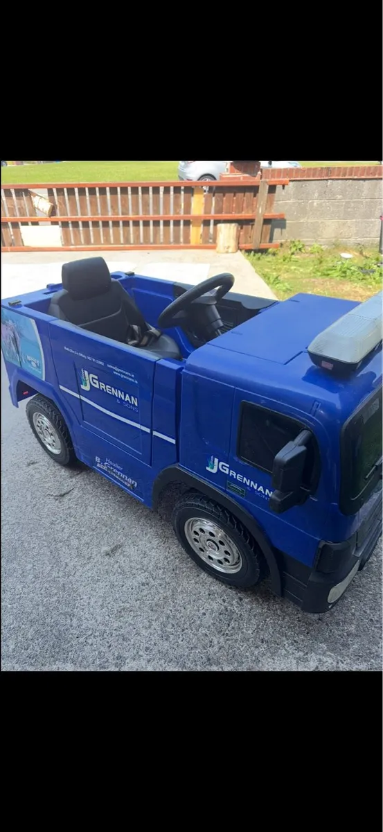 12 Volt Electric Lorry With Remote - Image 4