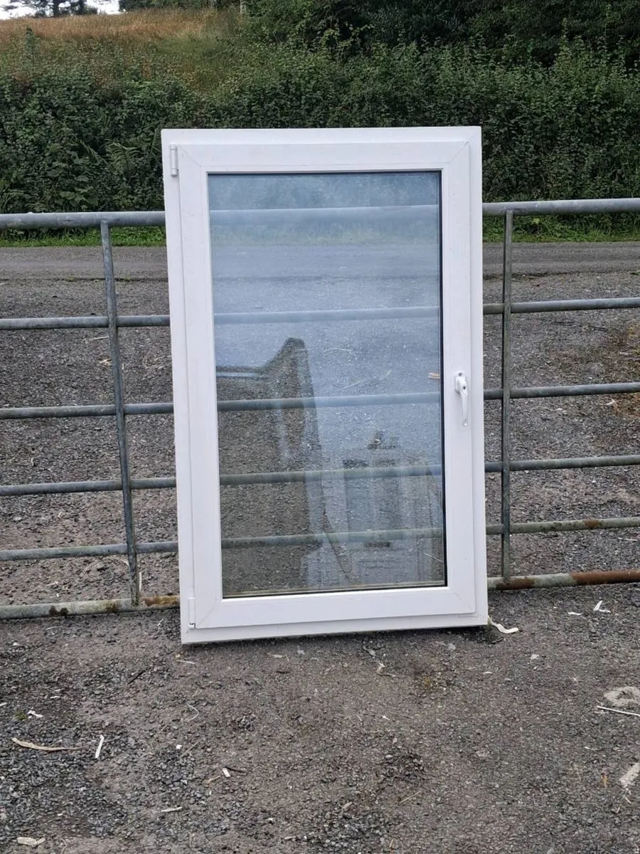 TRIPLE GLAZED WINDOWS - Image 3