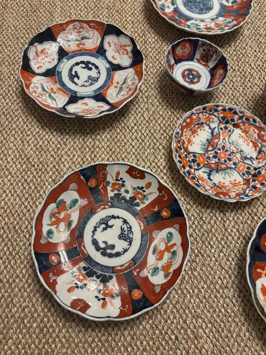 Antique Imari plates - Image 3