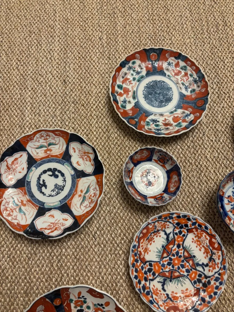 Antique Imari plates - Image 4