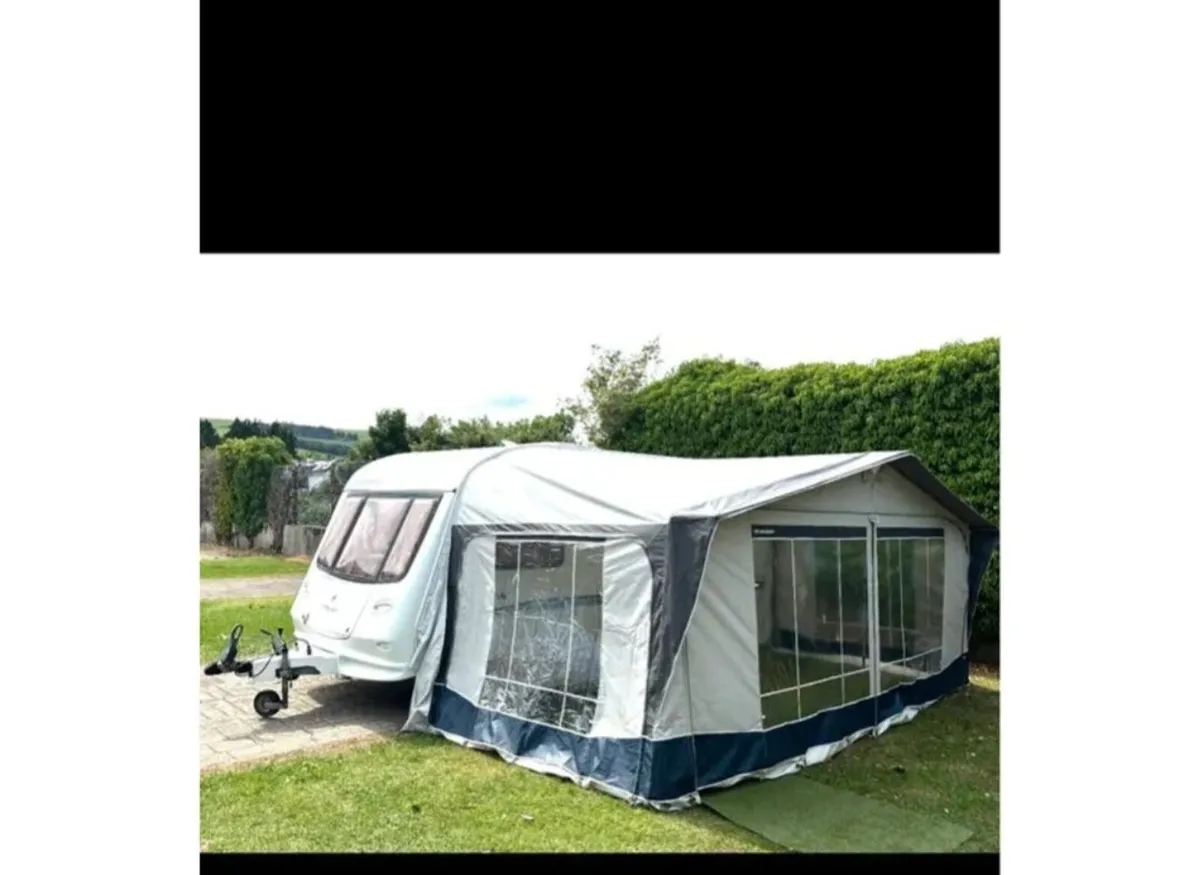 Corona compass caravan - Image 2