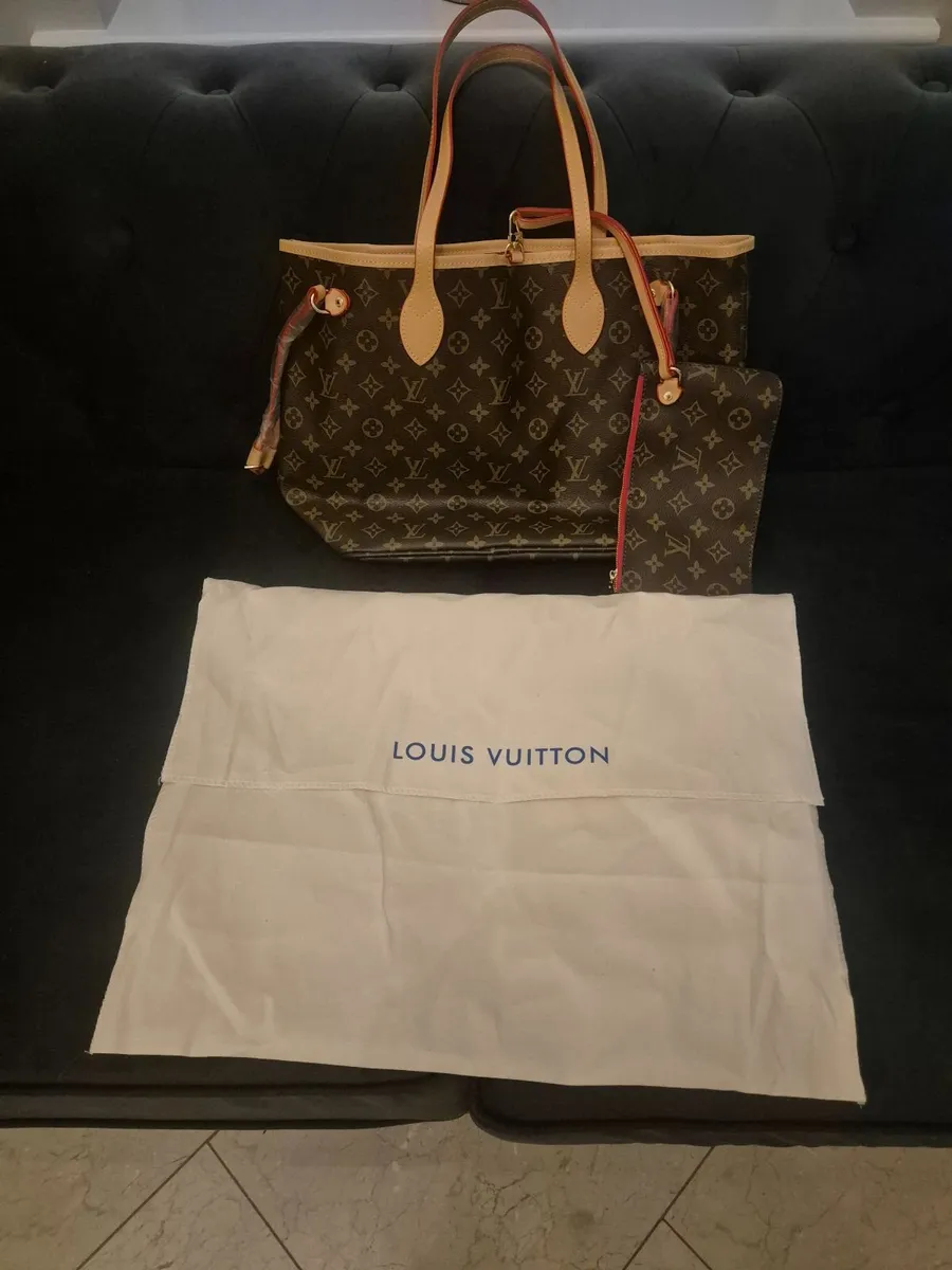 Louis Vuitton Handbag - Image 3
