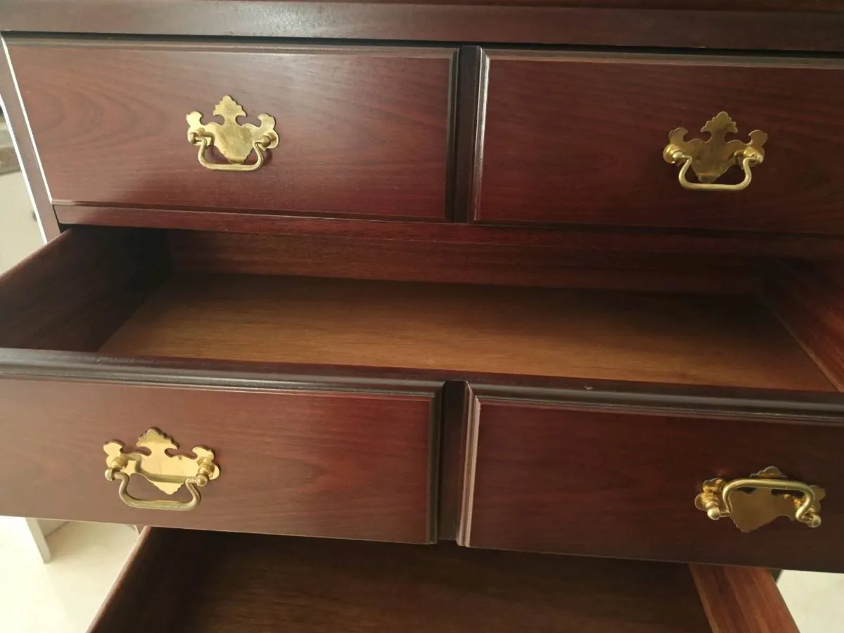 Chest of drawers - Image 3