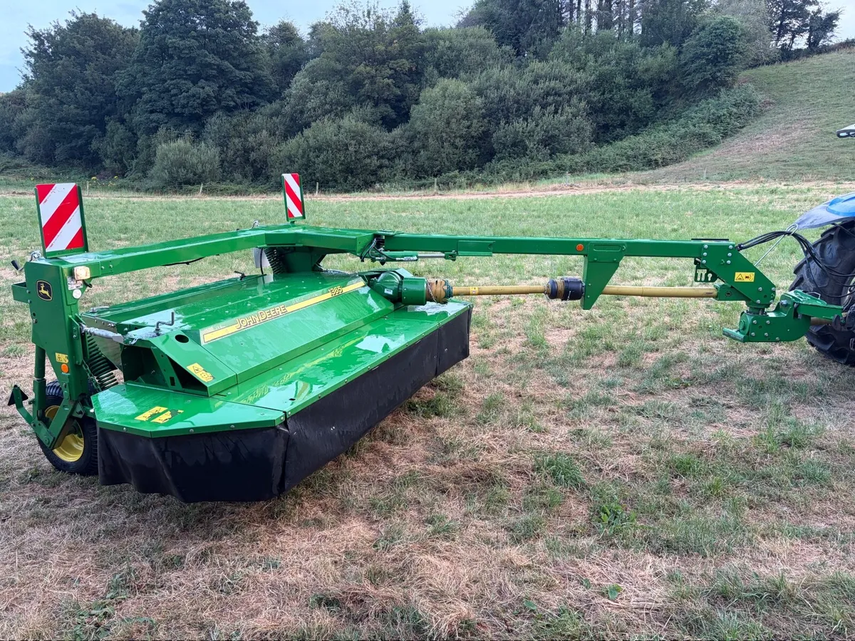 John Deere 1365 Mower Conditioner 2019 - Image 2